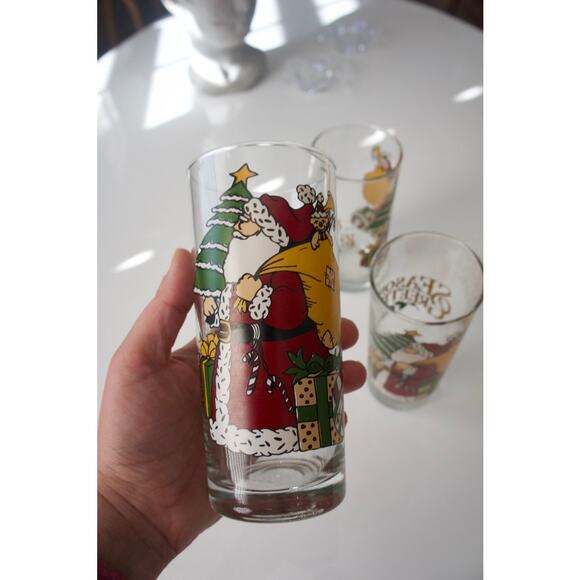 Vintage “Season’s Greetings” Glasses – Anchor Hocking  Set of 3 - Picture 3 of 4